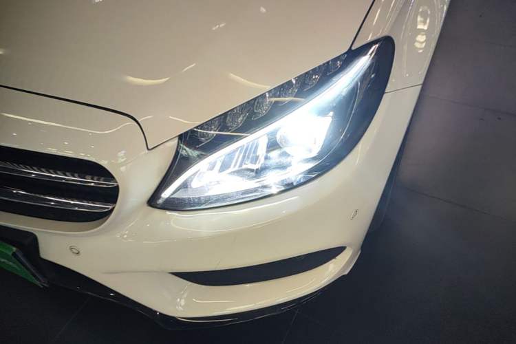 Used Mercedes-Benz C-Class 2018 C 200 Sport Edition Left Front Headlight