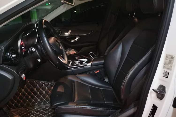 Used Mercedes-Benz C-Class 2018 C 180 L Fashion Edition Sport Version Left Front Seat