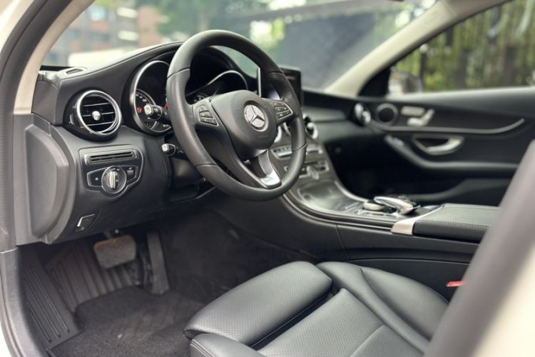 Used Mercedes-Benz C-Class 2018 C 200 L Sport Edition Left Front Seat