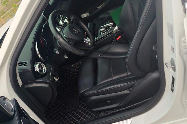 Used Mercedes-Benz C-Class 2018 C 180 L Fashion Edition Sport Version Left Front Seat