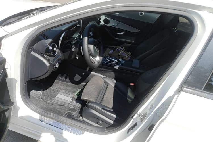 Used Mercedes-Benz C-Class 2018 C 200 Sport Edition Left Front Seat