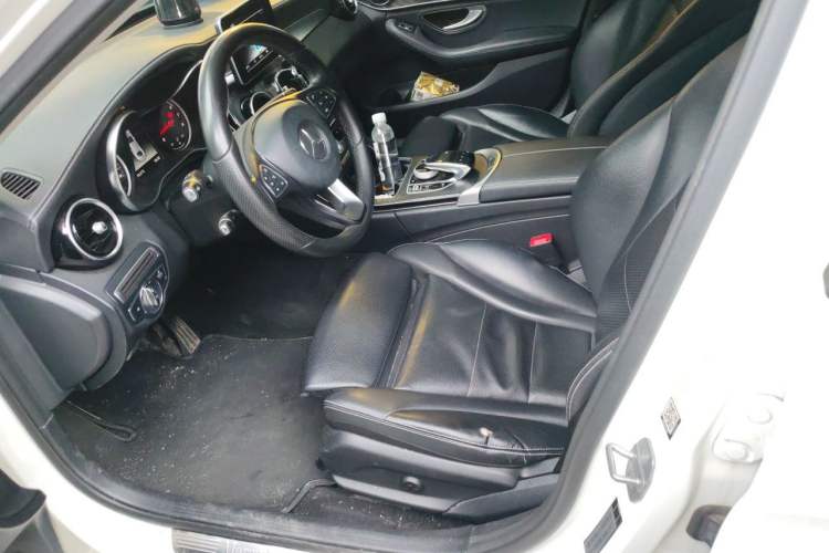 Used Mercedes-Benz C-Class 2018 C 180 L Fashion Edition Sport Version Left Front Seat