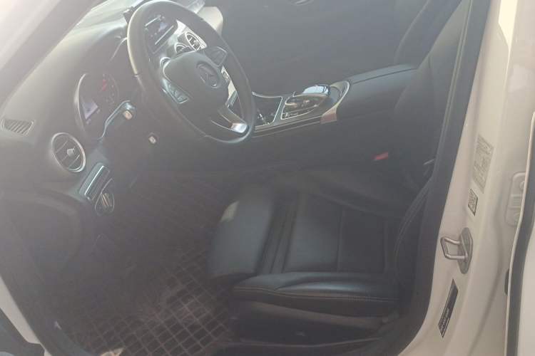 Used Mercedes-Benz C-Class 2018 C 200 Estate Left Front Seat