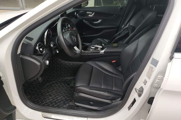 Used Mercedes-Benz C-Class 2018 C 200 L Sport Edition Left Front Seat