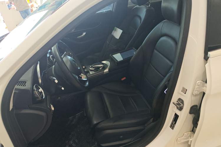 Used Mercedes-Benz C-Class 2018 C 180 L Fashion Edition Sport Version Left Front Seat
