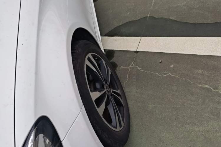 Used Mercedes-Benz C-Class 2018 C 200 Sport Edition Left Front Wheel Hub
