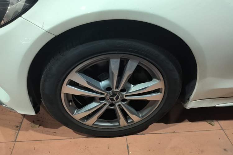 Used Mercedes-Benz C-Class 2018 C 200 L Sport Edition Left Front Wheel Hub