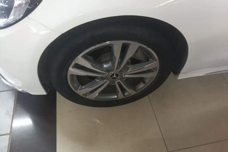 Used Mercedes-Benz C-Class 2018 C 200 L Sport Edition Left Front Wheel Hub