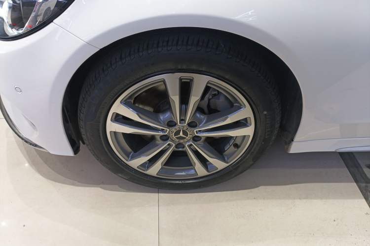 Used Mercedes-Benz C-Class 2018 C 200 L Sport Edition Left Front Wheel Hub