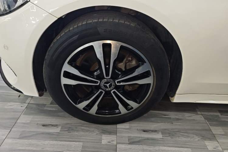 Used Mercedes-Benz C-Class 2018 C 200 Sport Edition Left Front Wheel Hub