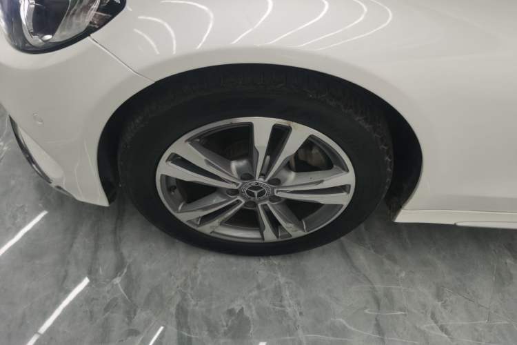 Used Mercedes-Benz C-Class 2018 C 200 L Sport Edition Left Front Wheel Hub