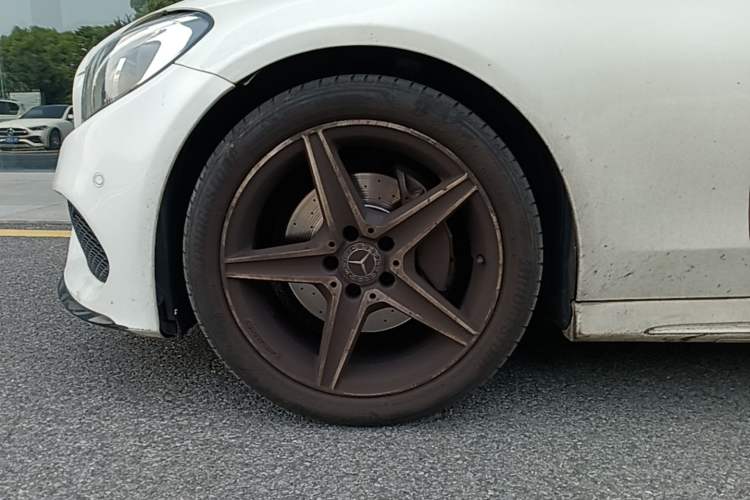 Used Mercedes-Benz C-Class 2018 C 200 Coupe Left Front Wheel Hub