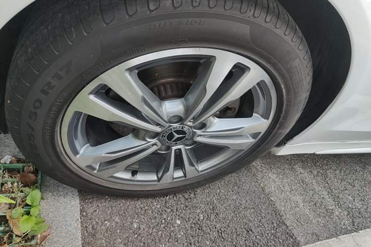 Used Mercedes-Benz C-Class 2018 C 200 L Sport Edition Left Front Wheel Hub