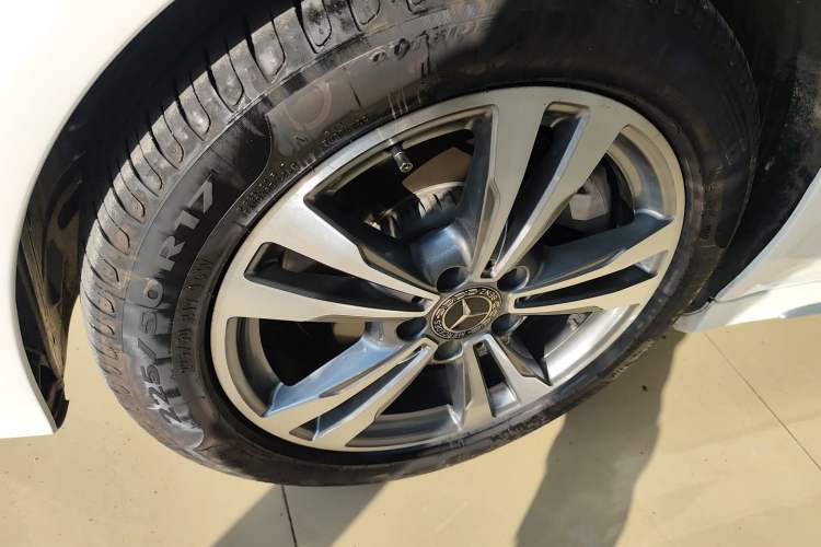 Used Mercedes-Benz C-Class 2018 C 200 L Sport Edition Left Front Wheel Hub