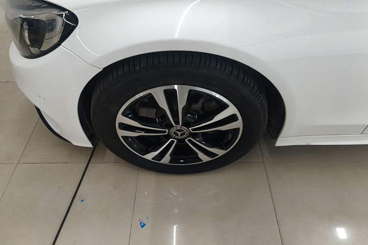 Used Mercedes-Benz C-Class 2018 C 200 Sport Edition Left Front Wheel Hub