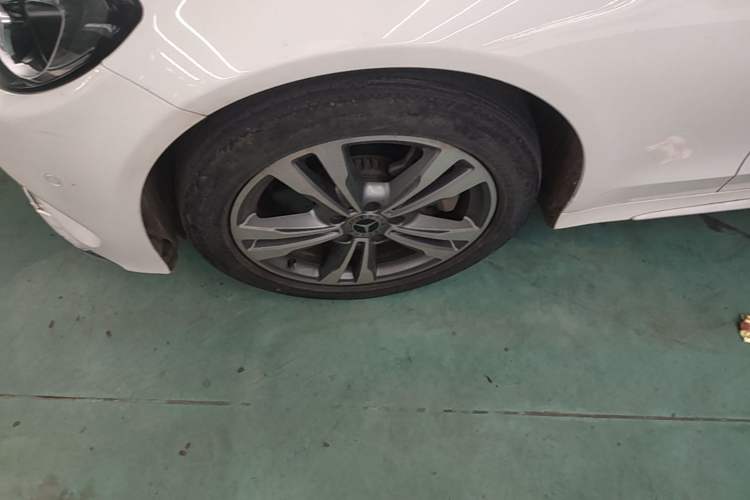 Used Mercedes-Benz C-Class 2018 C 200 L Sport Edition Left Front Wheel Hub