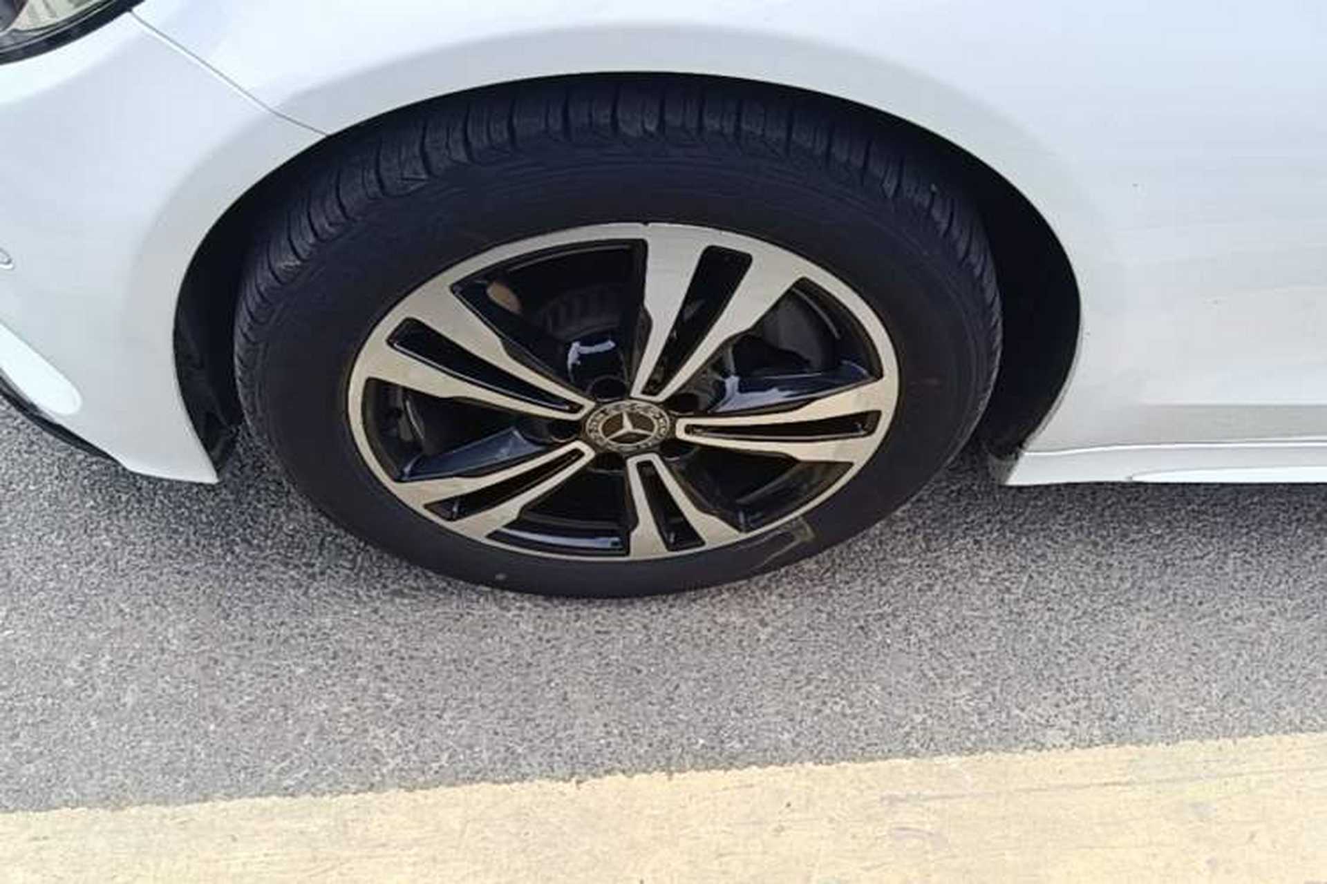 Used Mercedes-Benz C-Class 2018 C 200 Sport Edition Left Front Wheel Hub