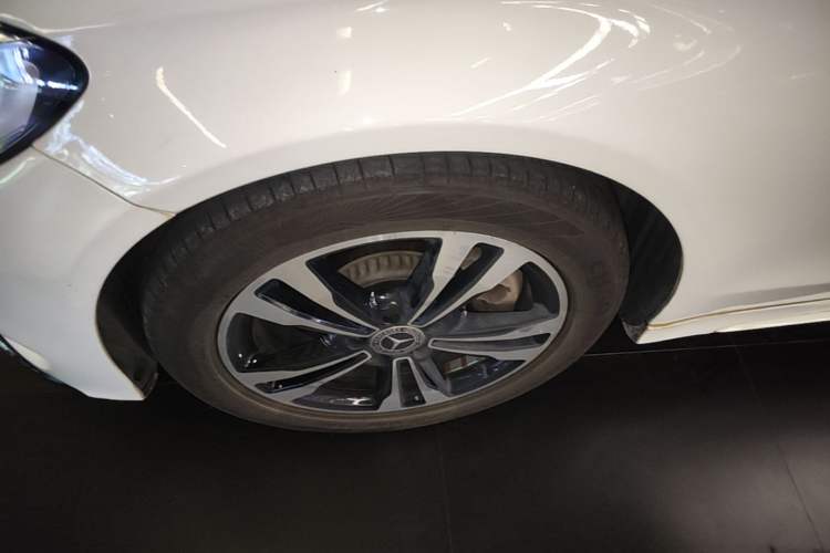 Used Mercedes-Benz C-Class 2018 C 200 Sport Edition Left Front Wheel Hub