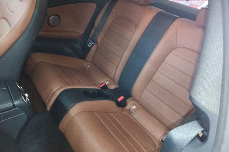 Used Mercedes-Benz C-Class 2018 C 200 Coupe Left Rear Seat