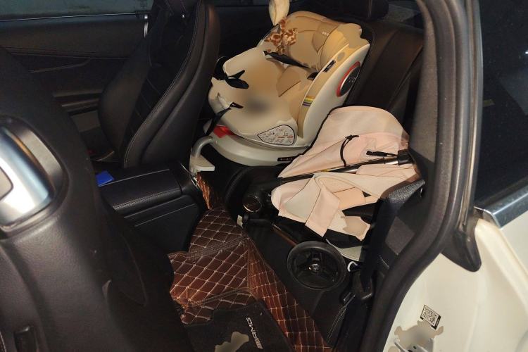 Used Mercedes-Benz C-Class 2018 C 200 Coupe Left Rear Seat