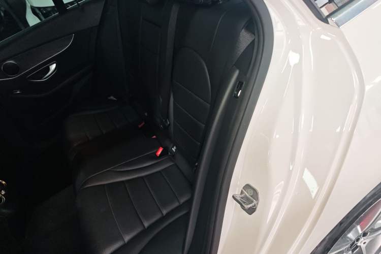 Used Mercedes-Benz C-Class 2018 C 200 Estate Left Rear Seat