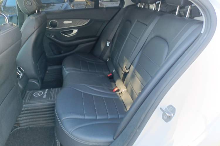 Used Mercedes-Benz C-Class 2018 C 180 L Fashion Edition Sport Version Left Rear Seat