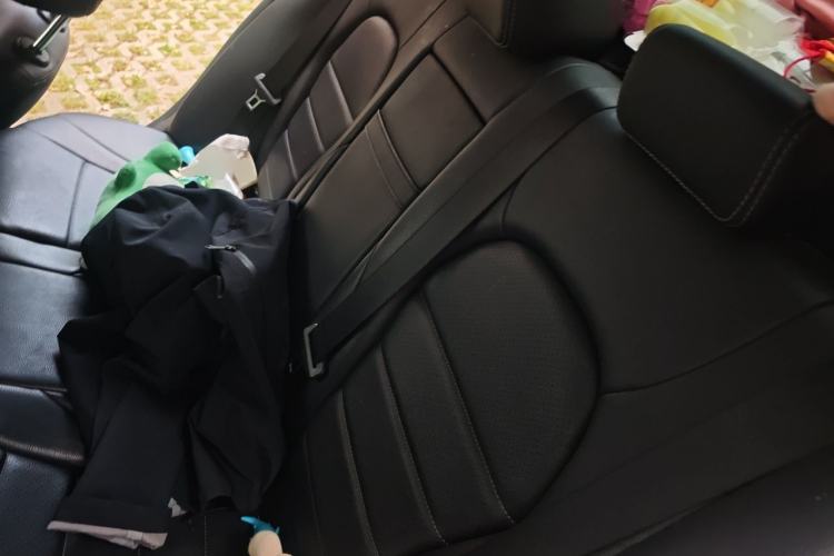 Used Mercedes-Benz C-Class 2018 C 180 L Fashion Edition Sport Version Left Rear Seat