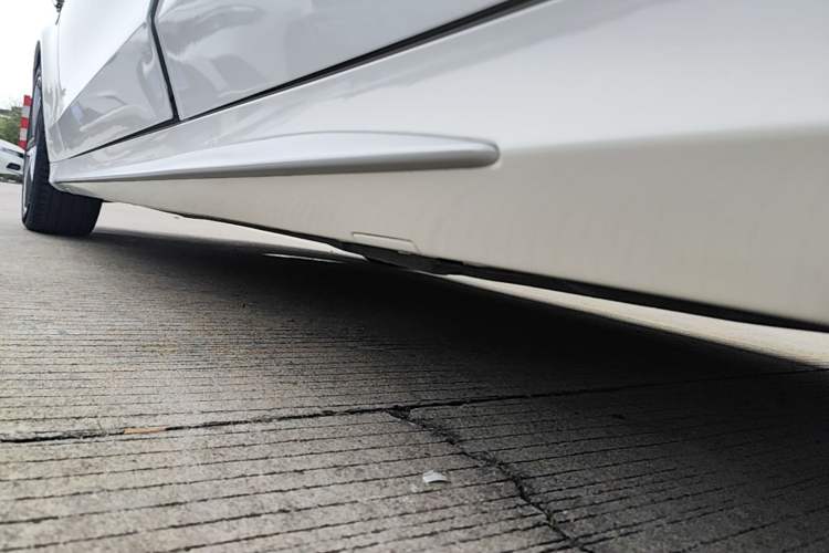Used Mercedes-Benz C-Class 2018 C 200 L Sport Edition Achievement Special Edition Left Side Sill