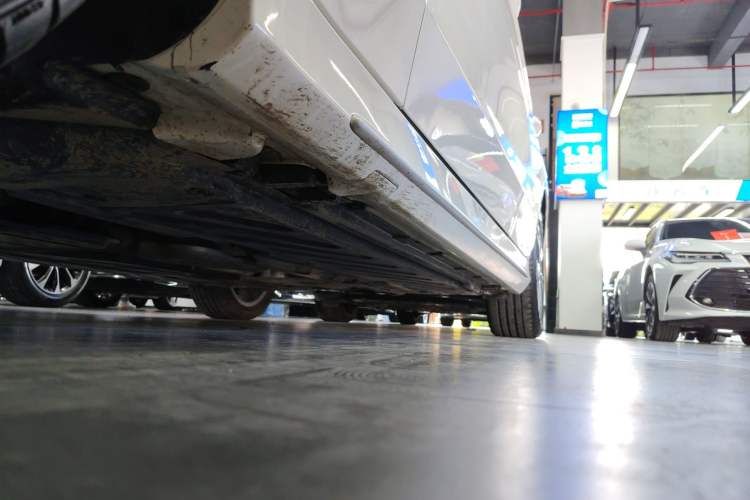 Used Mercedes-Benz C-Class 2018 C 200 L Sport Edition Left Side Sill