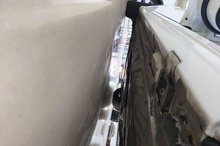 Used Mercedes-Benz C-Class 2018 C 200 Sport Edition Left Side Sill