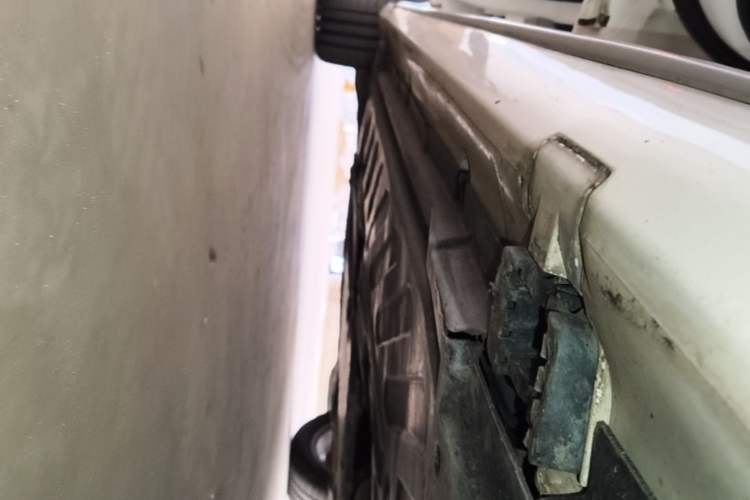 Used Mercedes-Benz C-Class 2018 C 200 L Sport Edition Left Side Sill