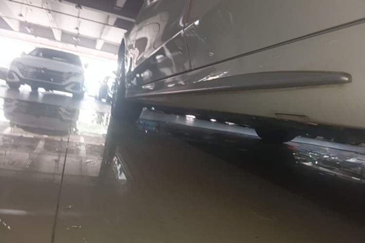 Used Mercedes-Benz C-Class 2018 C 200 L Sport Edition Left Side Sill