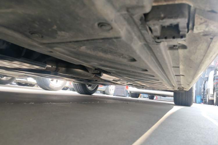 Used Mercedes-Benz C-Class 2018 C 200 L Sport Edition Left Side Sill
