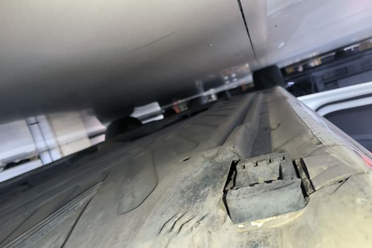 Used Mercedes-Benz C-Class 2018 C 200 L Sport Edition Left Side Sill
