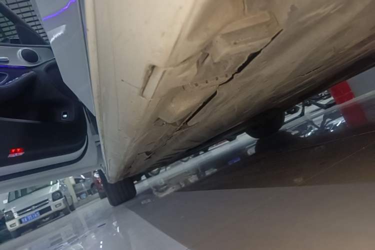 Used Mercedes-Benz C-Class 2018 C 200 Sport Edition Left Side Sill
