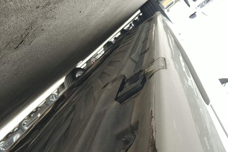 Used Mercedes-Benz C-Class 2018 C 200 L Sport Edition Achievement Special Edition Left Side Sill