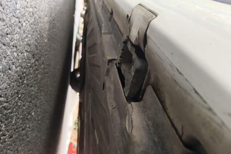 Used Mercedes-Benz C-Class 2018 C 200 L Sport Edition Left Side Sill