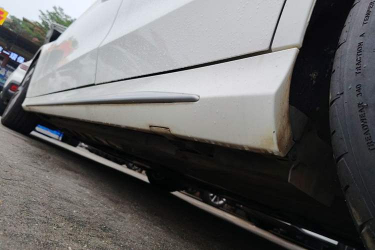 Used Mercedes-Benz C-Class 2018 C 200 L Sport Edition Left Side Sill