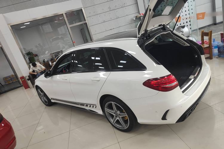 Used Mercedes-Benz C-Class 2018 C 200 Estate Left Side
