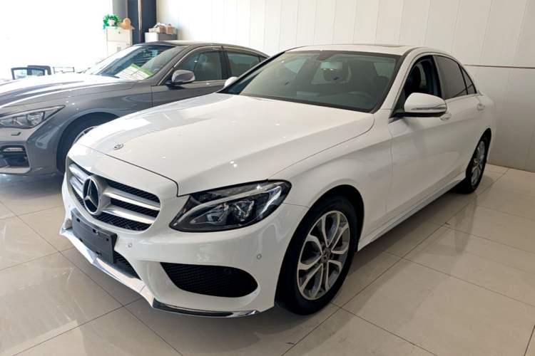 Gebrauchter Mercedes-Benz C-Class 2018 C 180 L Fashion Edition Sport Version Guazi used car, China used car export, Used car for sale, Used cars, Cheapest cars for sale