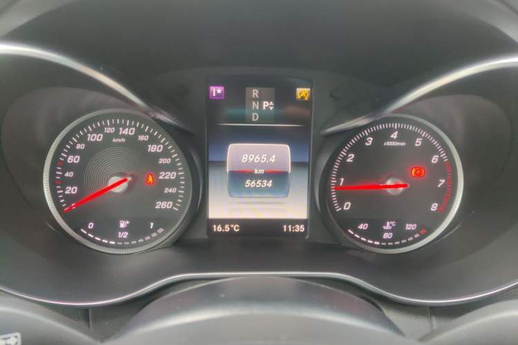 Used Mercedes-Benz C-Class 2018 C 200 Coupe Odometer Close Up