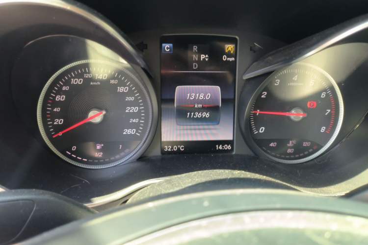 Used Mercedes-Benz C-Class 2018 C 200 L Sport Edition Achievement Special Edition Odometer Close Up