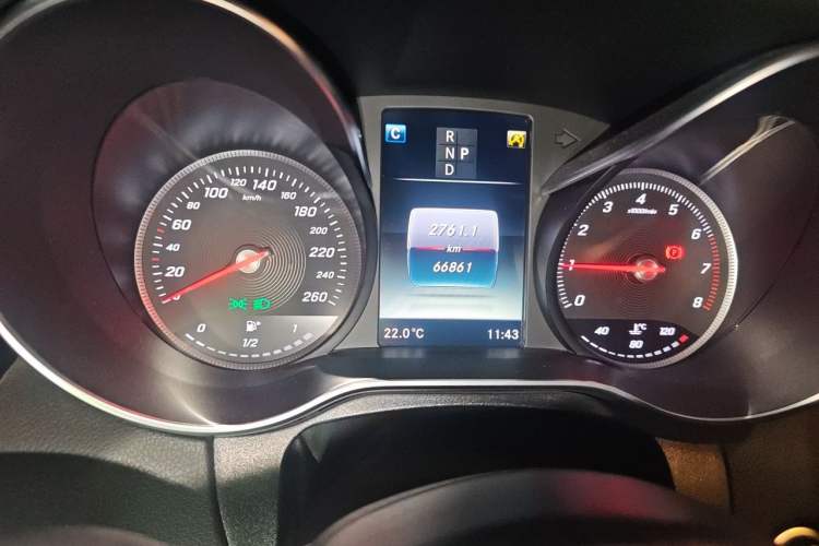 Used Mercedes-Benz C-Class 2018 C 200 Coupe Odometer Close Up