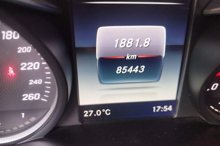 Used Mercedes-Benz C-Class 2018 C 200 Sport Edition Odometer Close Up