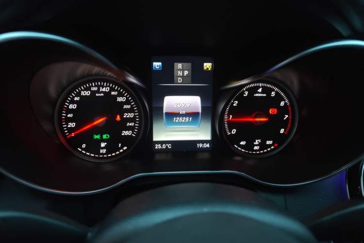 Used Mercedes-Benz C-Class 2018 C 200 L Odometer Close Up