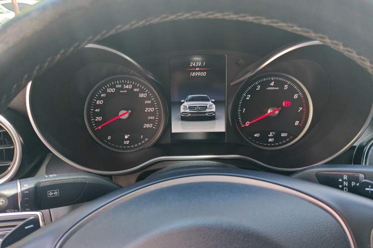Used Mercedes-Benz C-Class 2018 C 200 L Sport Edition Achievement Special Edition Odometer Close Up