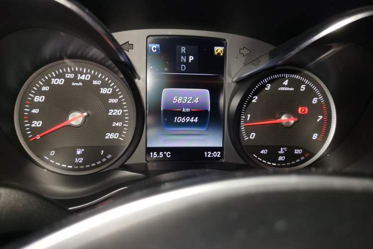 Used Mercedes-Benz C-Class 2018 C 200 Sport Edition Odometer Close Up