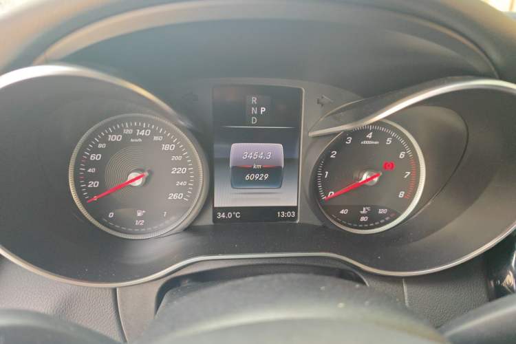 Used Mercedes-Benz C-Class 2018 C 200 Achievement Special Edition Odometer Close Up
