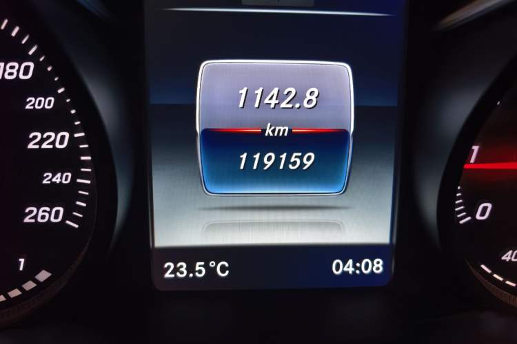 Used Mercedes-Benz C-Class 2018 C 200 Sport Edition Odometer Close Up