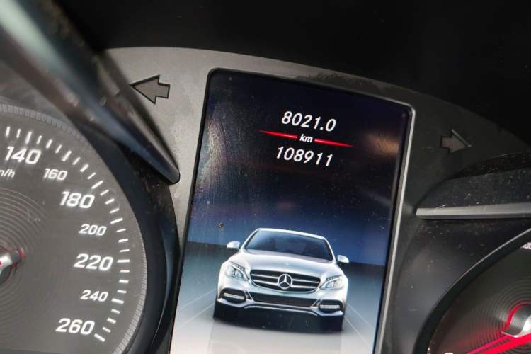 Used Mercedes-Benz C-Class 2018 C 200 L Sport Edition Achievement Special Edition Odometer Close Up